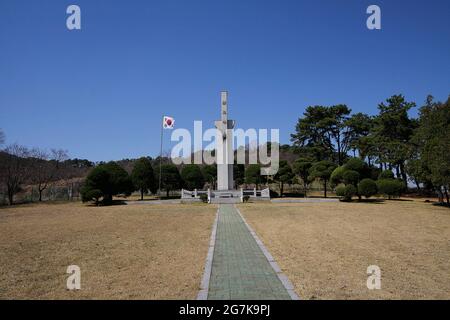 11 de abril de 2018-Goyang, Corea del Sur-Un monumento a los recuerdos de los veteranos de la guerra de Corea. Para admirar el gran logro que las 17th tropas del regimiento del Ejército hicieron en las batallas del distrito de Yeoncheon del 17 de diciembre de 1950 al 15 de marzo de 1951. Y honrar la libertad y la paz de la nación.