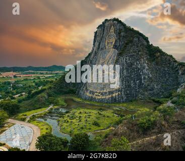 Buda Montaña en Pattaya, Chonburi, Tailandia