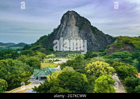 Buda Montaña en Pattaya, Chonburi, Tailandia