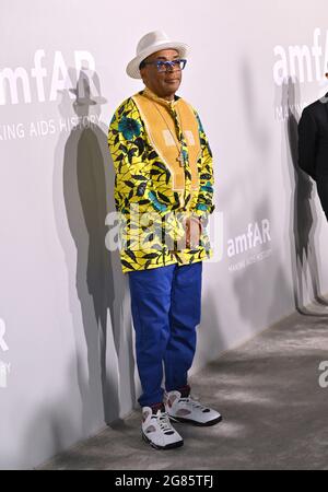 Antibes, Francia. 16th de julio de 2021. ANTIBES, FRANCIA. 16 de julio de 2021: Spike Lee en la amfAR Cannes Gala 2021, como parte del Festival de Cannes 74th, en Villa Eilenroc, Antibes. Crédito de la foto: Paul Smith/Alamy Live News