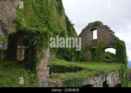Hohentwiel Singen Ruinas más grandes en el sur de alemania Foto de stock