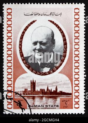 AJMAN - ALREDEDOR de 1972: Un sello impreso en Ajman muestra a Winston Churchill, político británico, dos veces primer Ministro del Reino Unido, alrededor de 1972