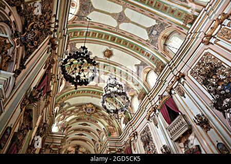 Vista interior escénica del estilo barroco rococó Igreja São José en Río de Janeiro, Brasil. Foto de stock