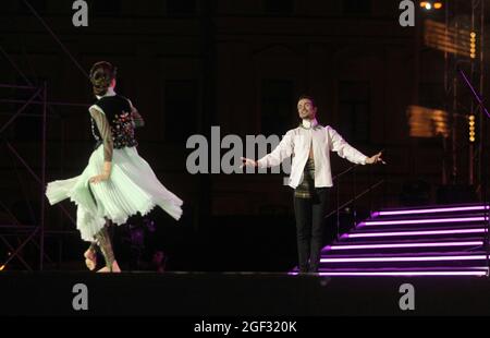 KIEV, UCRANIA - 22 DE AGOSTO de 2021 - Prima ballerina en el Teatro Nacional Académico Opera y Ballet de Ucrania Kateryna Kukhar y su marido, principal