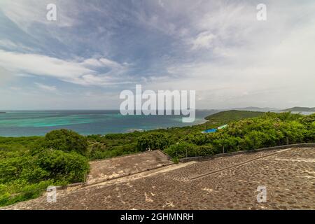 San Vicente y las Granadinas, Mayreau, Tobago Cays, vista desde la colina Foto de stock