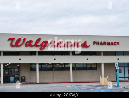Humble, Texas USA 11-28-2019: Una tienda outlet de Walgreens Pharmacy en Humble, TX. Foto de stock
