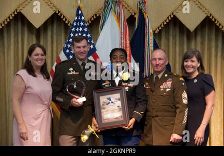 El Sargento Mayor Cliff Burgoyne, el oficial superior no comisionado ...