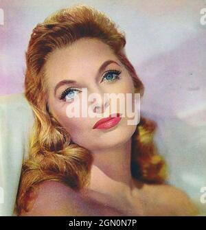 JULIE LONDON (1926-2000) Foto promocional de la cantante estadounidense sobre 1956 Foto de stock