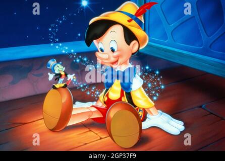 Pinocchio De Izquierda A Derecha Jiminy Cricket Pinocho Walt Disney Pictures Cortes A