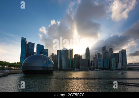 Marina Bay, con el edificio de la ciudad son de fondo el 1 de febrero de 2020 en Singapur.