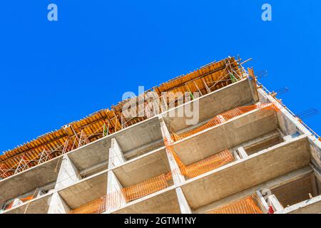 Se están construyendo enormes complejos hoteleros en Playa del Carmen, México. Foto de stock