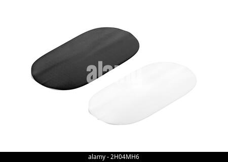 Mockup negro blanco y negro con alfombra ovalada interior, vista lateral, 3D rendering. Lámina de fibra vacía o superficie de felpudo para el hogar simulacro, aislado. Borrar bea Foto de stock