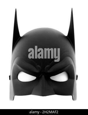 Niño de 3 años con máscara de Batman Fotografía de stock - Alamy