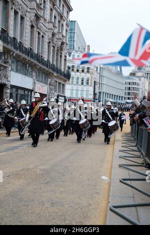 Así como COP26 termina una mayoría de XR y aislar Gran Bretaña volver a Londres para interrumpir el Lord Mayor Show con su propio pequeño desfile en el DI