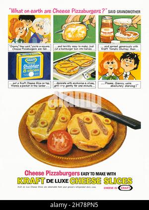 Un anuncio de 1960s para rodajas de queso Kraft (conocido como singles en  los .). El anuncio apareció en una revista publicada en el Reino Unido  en marzo de 1965. Estas rodajas