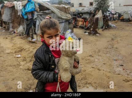 Una familia palestina relata la horrible noche del pogromo de Huwara. Un  camino trillado - Viento Sur