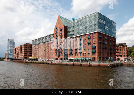 Elbspeicher en la ciudad portuaria de Hamburgo, Alemania Foto de stock