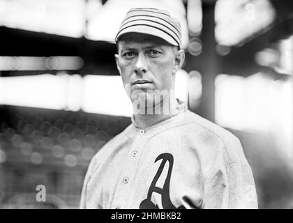 Jack Coombs, jugador de béisbol de las Grandes Ligas, Atléticos de Filadelfia, retrato de cabeza y hombros, Harris & Ewing, 1914 Foto de stock