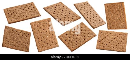 Galletas cracker de centeno aisladas sobre fondo blanco Foto de stock