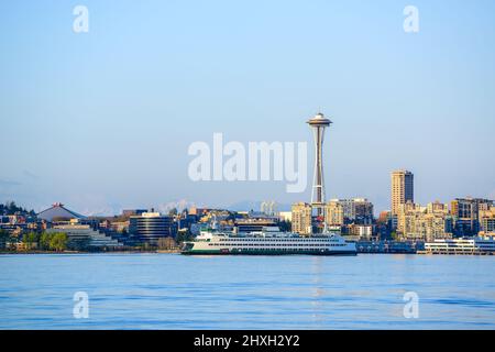 Vista del horizonte de Seattle desde Alki Beach