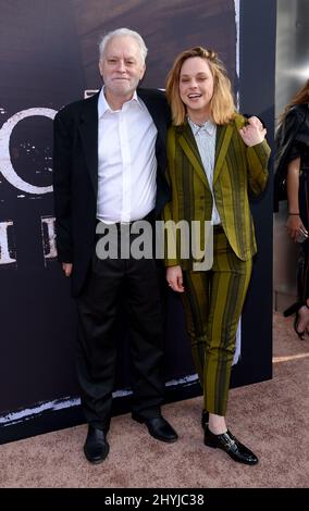 Brad Dourif y Fiona Dourif en el estreno 'Deadwood' de Los Ángeles de ...