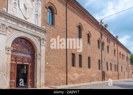 Palacio Schifanoia en la ciudad italiana de Ferrara. Foto de stock
