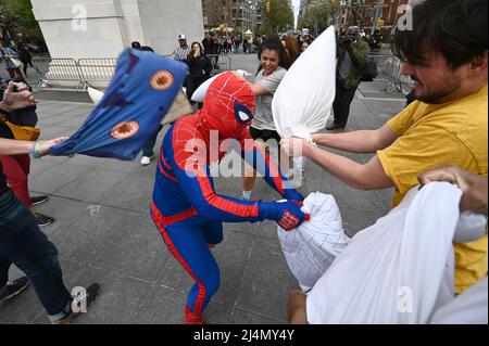 Almohadas sales de spiderman