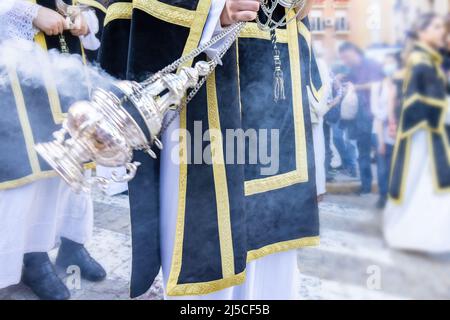 Incensario en una procesión de Semana Santa Fotografía de stock - Alamy