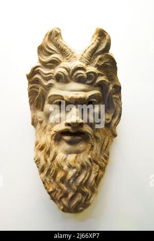 Máscara teatral que representa al dios Pan Roman. Museo Arqueológico y Etnológico de Córdoba, de Mármol Córdoba, del siglo 1st Foto de stock