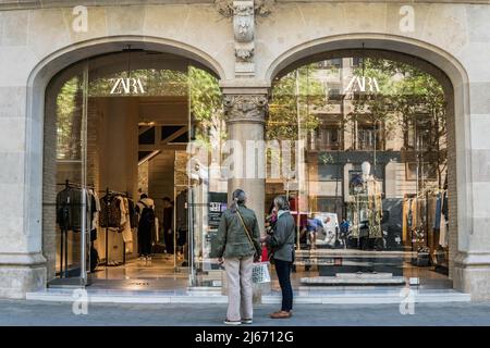 Tienda zara españa fotografías e imágenes de alta resolución - Alamy