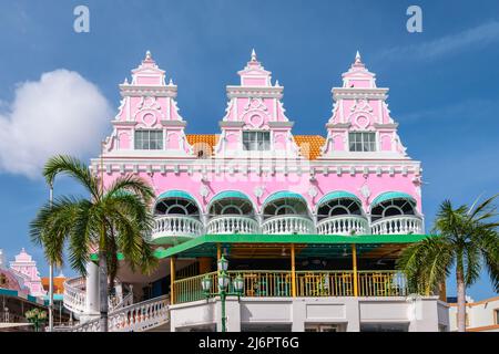 Hermosa arquitectura colonial holandesa en Oranjestad, Aruba. Foto de stock