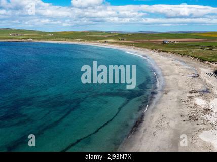 Vista aérea de la Bahía de Skaill, Orkney West continental, Islas Orkney, Escocia Foto de stock