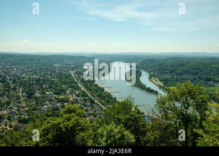 Vista panorámica del río Rin desde el famoso Drachenfels en Königswinter Alemania Foto de stock