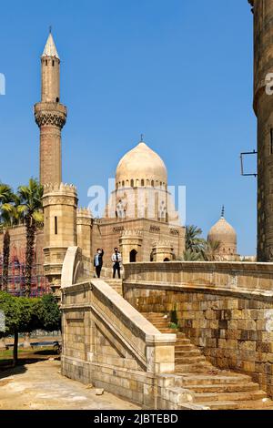 Egipto, El Cairo, ciudad vieja declarada Patrimonio de la Humanidad por la UNESCO, los remparts de la Ciudadela y la mezquita Al Mahmoudeya Foto de stock