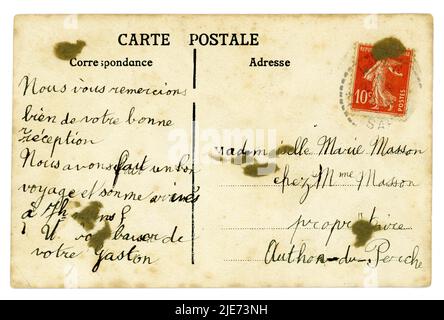 Reverso de la postal francesa original de principios de 1900 enviada a la dirección en Authon-du-Perche en Eure-et-Loire, Red 10c República de Francia sello tipo 'apagado', publicado en 1910. Foto de stock