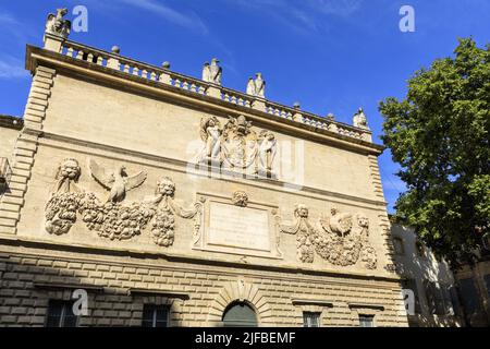 Francia, Vaucluse, Avignon, Place du Palais, hotel des Monnaies (siglo 17th), catalogado como Monumento Histórico Foto de stock