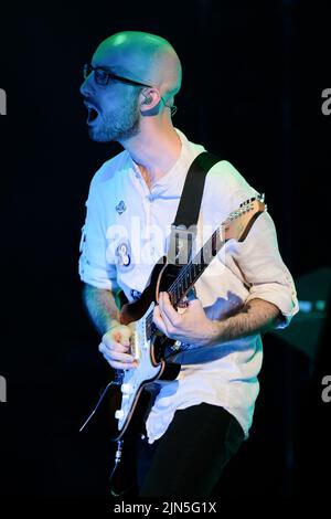Verona, Italia. 08th de Ago de 2022. Lorenzo PASINI DURANTE PINGUINI TATICI NUCLEARI - Dove eravamo rimasti, Concierto de Música en Verona, Italia, Agosto 08 2022 Crédito: Independent Photo Agency/Alamy Live News