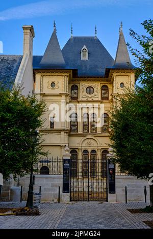 Francia, Loiret, Orleans, Hotel Cabu, Museo de Historia y Arqueología de Orleans Foto de stock