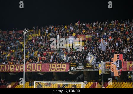 Benevento, Italia. 28th de Ago de 2022. I tifosi del Frosinone Calcio  durante el partido de Fútbol Italiano Serie B 2022/2023 entre Benevento vs  Frosinone el 28 de agosto de 2022 en