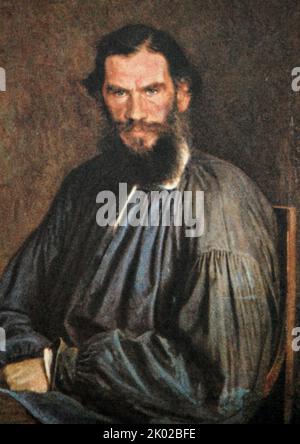Retrato de Leo Tolstoy por Ivan Kramskoy (1873). El conde Lev Nikolayevich Tolstoy (1828 - 1910), conocido en inglés como Leo Tolstoy, fue un escritor ruso considerado como uno de los mayores autores de todos los tiempos Foto de stock