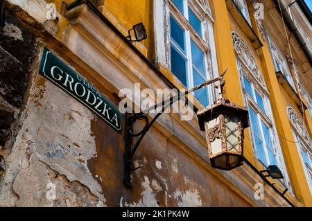 Calle Grodzka en Kraków utilizada por los reyes polacos para llegar al castillo de Wawel. Foto de stock