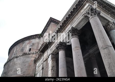 El antiguo templo romano Panteón en Roma, Italia. Foto de stock