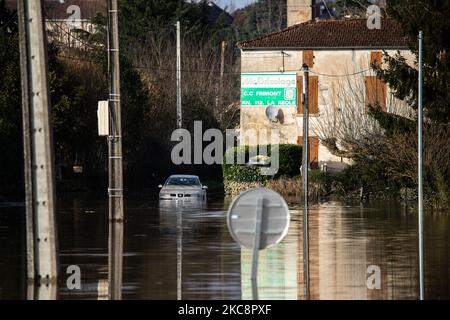 Una vista de L Reole, Lot-et-Garonne después de las inundaciones