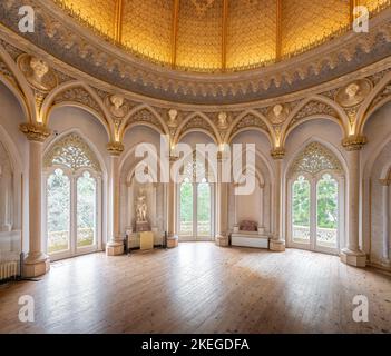 Sala de música en el Monserrate Palace - Sintra, Portugal Foto de stock