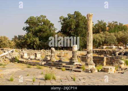 6 Nov 2022 Antiguas ruinas romanas en el Parque Nacional Beth Shean cerca del Monte Gilboa, el lugar de la muerte del rey Saúl de Israel Foto de stock
