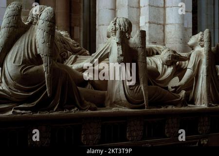 7 Suplício dos assassinos de D. Inês de Castro - História de Portugal,  popular e ilustrada Stock Photo - Alamy