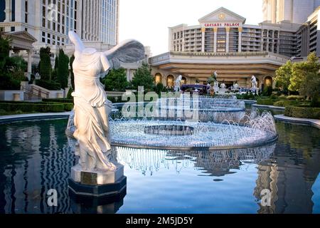 The pool of the Caesar's Palace in Las Vegas, NV, USA, July 2006. Photo by  Pierre Barlier/ABACAPRESS.COM Stock Photo - Alamy