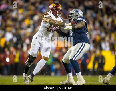 Chicago Bears offensive tackle Jason Peters (71) watches against the Detroit  Lions during an NFL football game in Detroit, Thursday, Nov. 25, 2021. (AP  Photo/Paul Sancya Stock Photo - Alamy