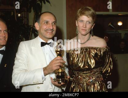 Ben Kingsley y Alison Sutcliffe durante los 55th Premios Anuales de la ...