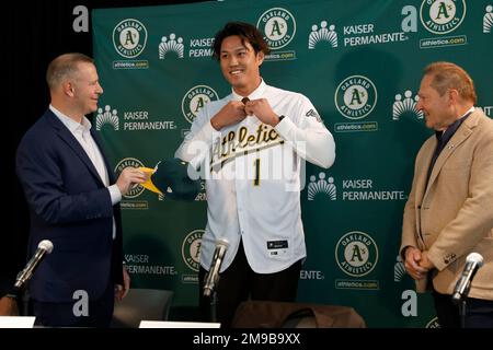 Photo: Oakland Athletics Shintaro Fujinami Throws in Sixth Inning -  PIT2023060513 